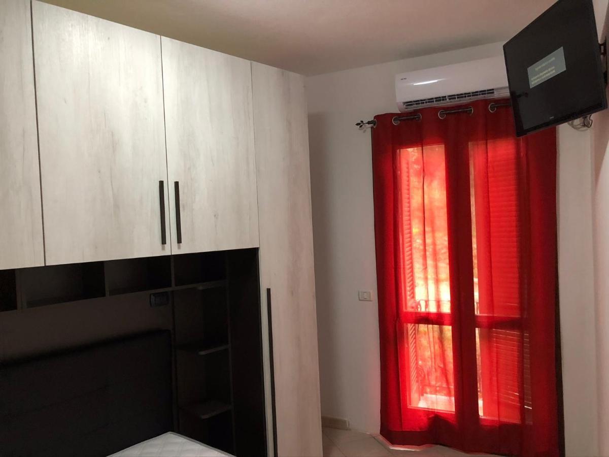 Calypso Home Sea View Badesi Exterior foto